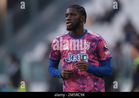 Torino, 30th dicembre 2022. Samuel Iling-Junior di Juventus durante la partita amichevole allo stadio Allianz di Torino. Il credito per le immagini dovrebbe essere: Jonathan Moskrop / Sportimage Credit: Sportimage/Alamy Live News Foto Stock