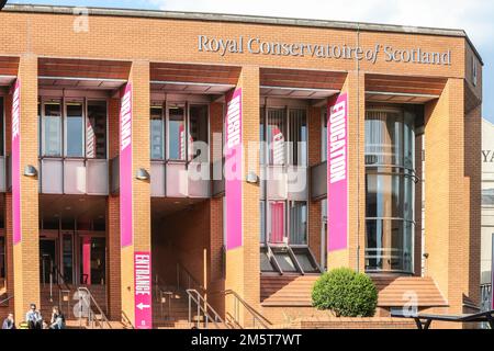 Royal Conservatoire of Scotland,educazione,musica,dramma,danza,costruzione,studente,studenti,facoltà,in,at,Glasgow,città,centro,città,centro,città,Levelling Up,Scozia,GB,Gran Bretagna,Gran Bretagna,britannica,Regno Unito,Scozia,Europa,europea,Glasgow City,il Royal Conservatoire of Scotland,RCS, precedentemente la Royal Academy of Scottish Music, Drama e film di Glasgow, è una produzione di musica, danza scozzese, musica e di Glasgow. E' membro della Federazione delle Scuole di Drama. Foto Stock