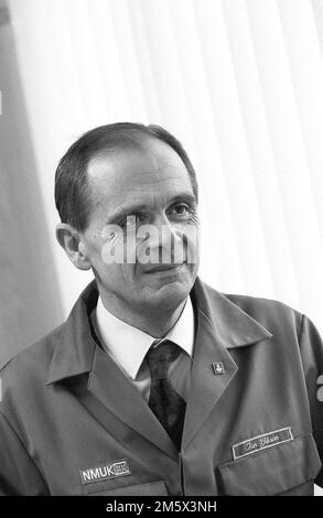 Ian Gibson Chief Executive di Nissan Motors UK Factory a Sunderland UK 1994 Foto Stock