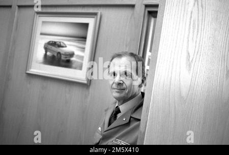 Ian Gibson Chief Executive di Nissan Motors UK Factory a Sunderland UK 1994 Foto Stock