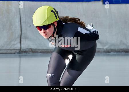 Österreichische Staatsmeisterschaften 2023 Einzelstrecken. Donne (inizio di massa). 2022-12-28. ROSNER Sarah (USC Innsbruck n. 16) Foto Stock