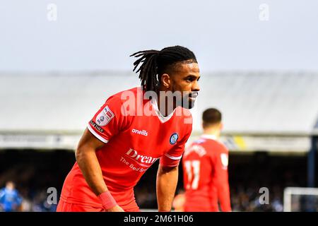 Peterborough, Regno Unito. 1st gennaio 2023. Gareth McCleary (12 Wycombe Wanderers) durante la partita della Sky Bet League 1 tra Peterborough e Wycombe Wanderers a London Road, Peterborough domenica 1st gennaio 2023. (Credit: Kevin Hodgson | MI News) Credit: MI News & Sport /Alamy Live News Foto Stock