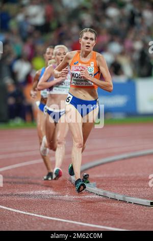 Maureen Koster partecipa ai 5000 metri del Campionato europeo di Atletica di Monaco 2022. Foto Stock