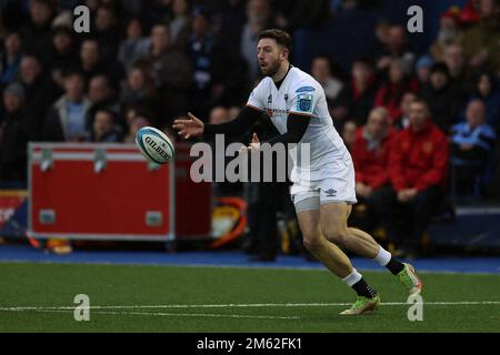 Cardiff, Regno Unito. 01st Jan, 2023. Alex Cuthbert di Ospreys in azione. United Rugby Championship, Cardiff Rugby v Ospreys al BT Sport Cardiff Arms Park di Cardiff, Galles, domenica 1st gennaio 2023. pic di Andrew Orchard/Andrew Orchard sports photography/Alamy Live news Credit: Andrew Orchard sports photography/Alamy Live News Foto Stock