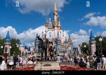Orlando, FL, Stati Uniti d'America - Novembre 5 2022 : Magic Kingdom Park. La celebrazione del 50th° anniversario del Walt Disney World. Foto Stock