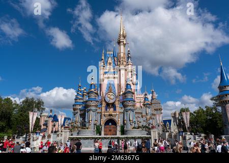 Orlando, FL, Stati Uniti d'America - Novembre 5 2022 : Magic Kingdom Park. La celebrazione del 50th° anniversario del Walt Disney World. Foto Stock