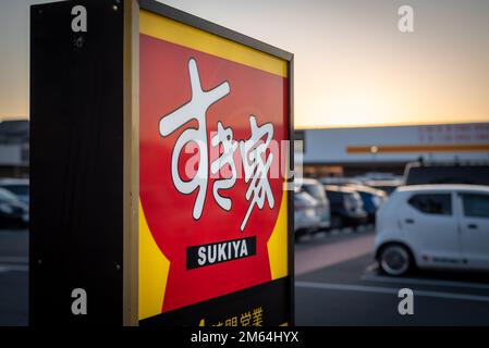 Il Sukiya e' un ristorante giapponese con un top di riso e servizio drive-in Foto Stock