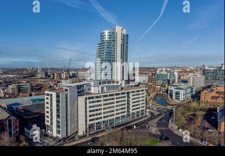 Vista aerea di Bridgewater Place e Leeds City Centre. Yorkshire Inghilterra settentrionale Regno Unito. Centro città stazione ferroviaria, negozi, uffici, appartamenti Foto Stock