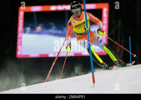 Audi FIS Coppa del mondo di Sci Alpino - Slalom maschile sulla pista 3Tre a Madonna di Campiglio - 22 dicembre 2022, Madonna di Campiglio, Trento, Italia Foto Stock