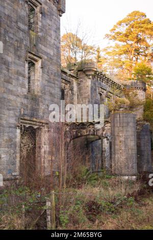 Rovine del castello nascosto in Scozia Foto Stock