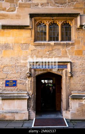 Vecchia biblioteca Boldeiana all'Università di Oxford, Inghilterra. Foto Stock