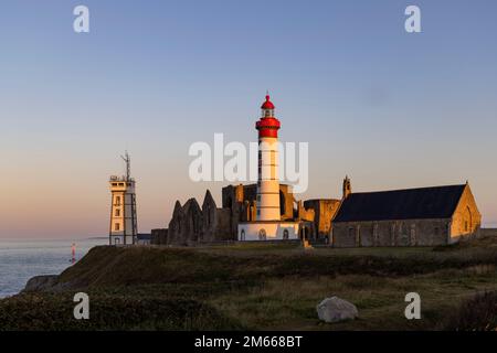 Faro di Saint-Mathieu, Pointe Saint-Mathieu a Plougonvelin, Finistere, Francia Foto Stock