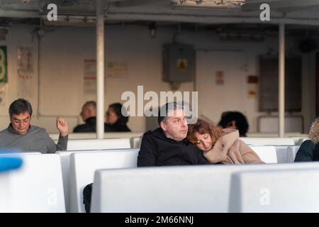 Caremar è un'azienda marittima mediterranea. Opera in rotte dalla Campania a Capri, Ischia, Procida Foto Stock