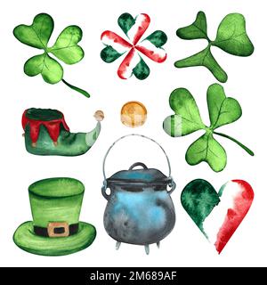 giorno di san patrizio set leprechaun verde cappello e scarpa, bandiera irlandese cuore tricolore, moneta, trifoglio verde shamrock, pentola d'oro, tazza di legno di birra schiumosa. wat Foto Stock