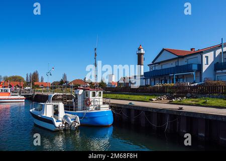 Barche da pesca nel porto di Timmendorf sull'isola di Poel. Foto Stock