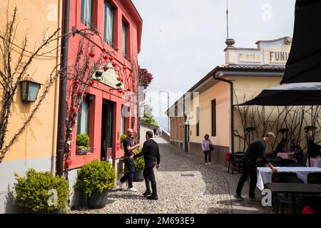 Bergamo, Italia - 4 maggio 2022: Ristorante Baretto di San Vigilio a Bergamo alta. Ristorante italiano classico con punto di vista della guida Michelin. Foto Stock