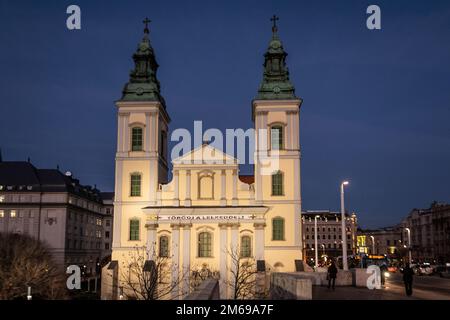 Budapest : la Chiesa Parrocchiale principale dell'Assunzione. Ungheria Foto Stock