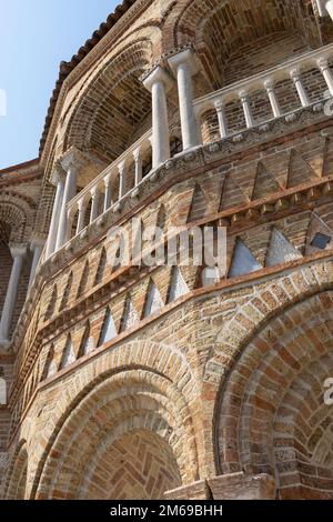 Chiesa di Santa Maria e San Donato a Murano, Venezia. La chiesa è una delle più antiche della laguna veneta. Noto per il pavema a mosaico bizantino Foto Stock