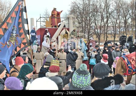 Rievocazione scena biblica della corte del re Erode durante la parata annuale dei tre Re (Epifania) il 06 gennaio Foto Stock