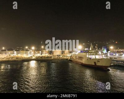 Mediterraneo, traghetto GNV da Tangeri a Genova, Porto di Tangeri Foto Stock