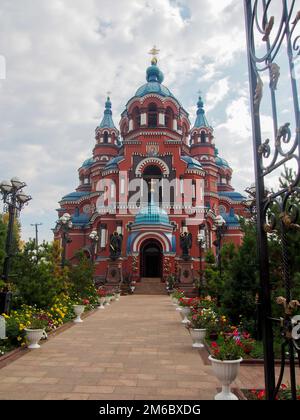 Chiesa ortodossa di Kazan rosso in Irkutsk Russia Foto Stock