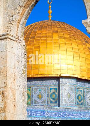 Particolare della cupola della moschea di roccia sul Monte Tempio a Gerusalemme Israele Foto Stock