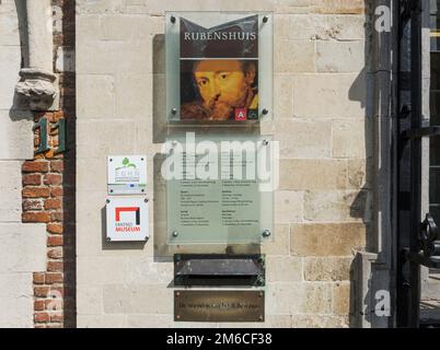 Anversa. Regione fiamminga. Belgio 15.08.2021. Casa-Museo di Peter Paul Rubens. Orari di apertura del museo Foto Stock