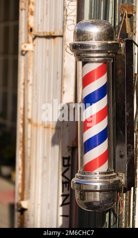 Barber Pole Business Advertisement Downtown Foto Stock