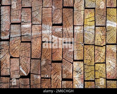 Le estremità di tavole di legno. Sfondo di legno. Foto Stock