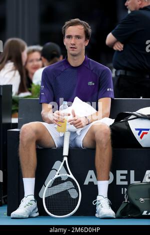 Adelaide, 3 gennaio 2023. Daniil Medvedev durante la partita internazionale di tennis di Adelaide tra Daniil Medvedev e Lorenzo Sonego d'Italia a Memorial Drive il 03 gennaio 2023 ad Adelaide, Australia. Credit: Peter Mundy/Speed Media/Alamy Live News Foto Stock