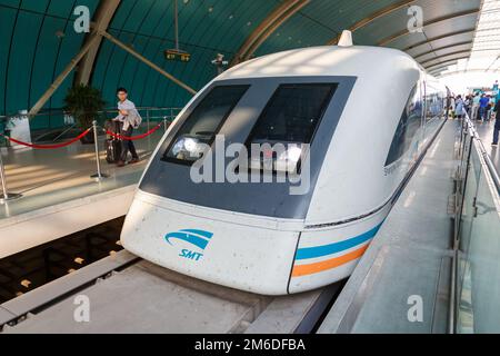 Stazione ferroviaria di levitazione magnetica di Shanghai TransRapid Maglev in Cina Foto Stock