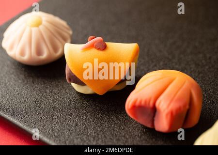 Pasticceria giapponese Nerikiri, dolci tradizionali giapponesi Nerikiri a base di pasta di fagioli Foto Stock