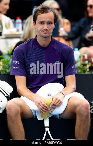 Adelaide, Australia, 4 gennaio 2023. Daniil Medvedev durante l'Adelaide International tennis match tra Daniil Medvedev e Miomir Kecmanovic di Serbia a Memorial Drive il 04 gennaio 2023 ad Adelaide, Australia. Credit: Peter Mundy/Speed Media/Alamy Live News Foto Stock