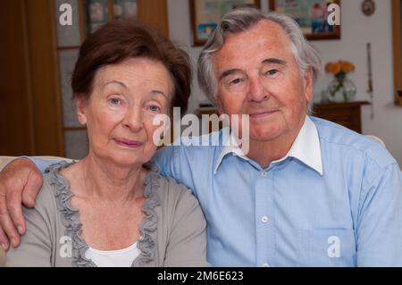 Ritratto di coppia senior a casa Foto Stock