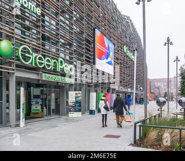 Edificio Green Pea della città di Torino - Green Pea è il terzo progetto della famiglia Farinetti dopo Uniero ed Eataly - Torino, Piemonte, Italia. Foto Stock