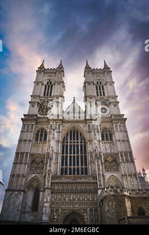Tramonto sull'Abbazia di Westminster a Londra, Regno Unito Foto Stock