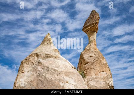 Formazioni rocciose dei Camini delle fate a Pasabag o nella Valle dei Monaci, Cappadocia, Turchia. Foto Stock