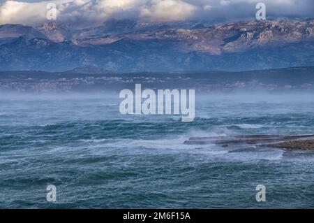 bura di novigrad Foto Stock