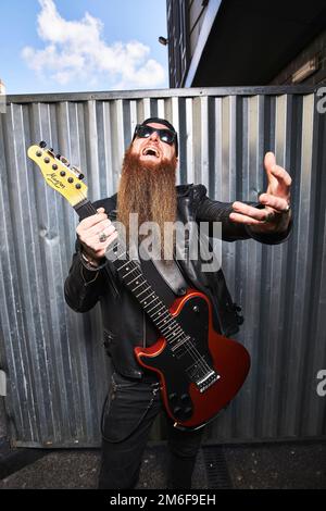 Mikey Demus, chitarrista della band Skindred, O2 Academy, Bristol. Foto Stock