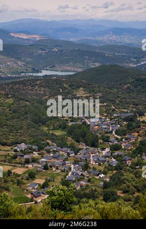 Vista panoramica - Paesaggio spettacolare di Las Medulas - Patrimonio dell'Umanità dell'UNESCO, sito storico della miniera d'oro - il più grande open-pit degli enti Foto Stock