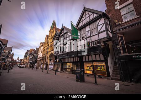 Chester - Maggio 25 2022: Città medievale di Chester, Inghilterra. Foto Stock