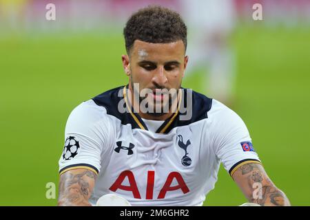 Kyle Walker di Tottenham Hotspur - Tottenham Hotspur / CSKA Mosca, UEFA Champions League, Stadio di Wembley, Londra - 7th dicembre 2016. Foto Stock