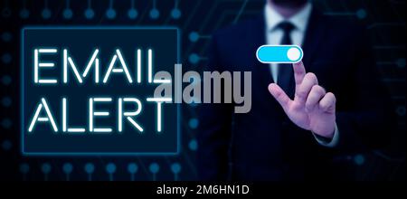 Firma che visualizza l'avviso e-mail. E-mail di approccio aziendale generate automaticamente e inviate ai destinatari designati Foto Stock