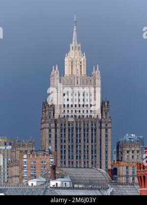 MOSCA - SETTEMBRE 27: Costruzione del Ministero degli Affari Esteri il 27 settembre 2010 a Mosca, Russia Foto Stock