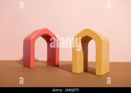 Sfondo astratto composizione trendy con forme geometriche. Mostra arco podio per la presentazione del prodotto su bei pastello Foto Stock