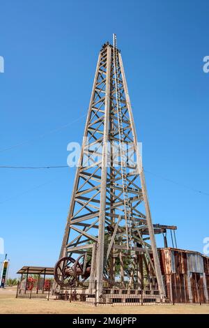 Attrezzature storiche per giacimenti petroliferi a Midland, Texas Foto Stock