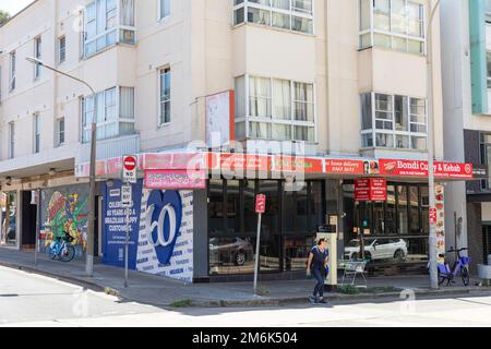 Bondi curry e kebab store a Bondi Beach, Sydney, NSW, Australia Foto Stock