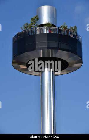 Garden in the Sky Tower all'Expo 2020 di Dubai, Emirati Arabi Uniti Foto Stock