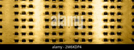 Sfondo in fibra di carbonio dorata. rendering 3d Foto Stock