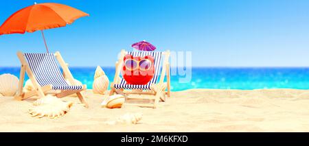 Piggy banca con occhiali da sole sulla spiaggia tropicale - vacanze estive. Foto Stock